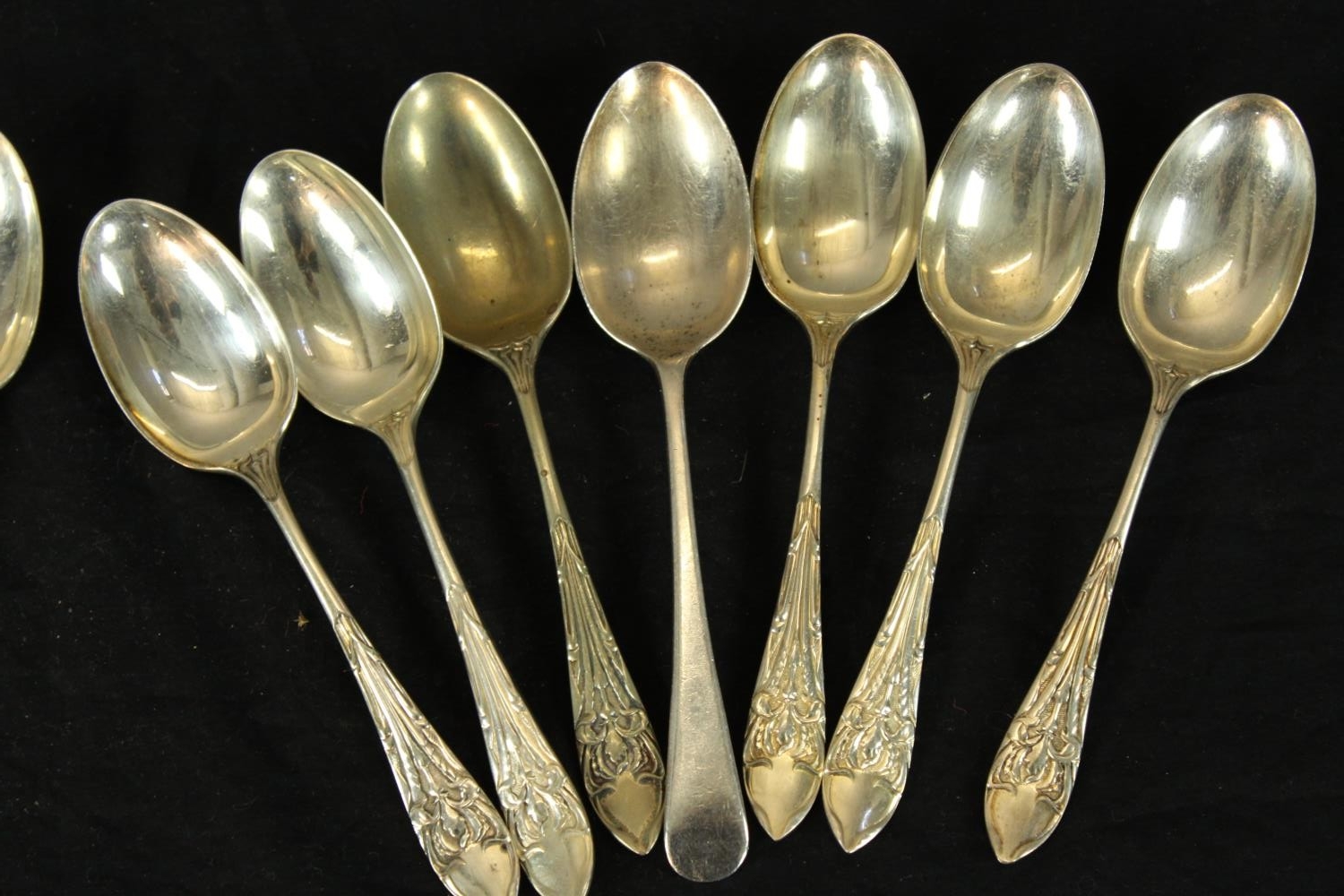 A large mixed collection of silver plated cutlery to include spoons, knifes and forks. Some with a - Image 2 of 4