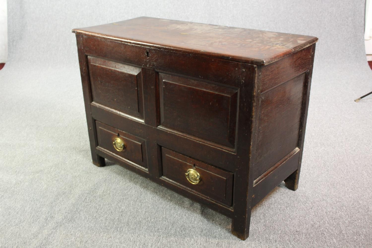 Coffer, 18th century country oak. H.80 W.110cm. - Image 3 of 4