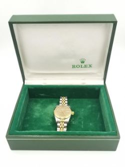 NEW KENSINGTON SALEROOM  -  Jewellery, Silver, Books, Manuscripts, Clocks & Watches - See Important Information for details