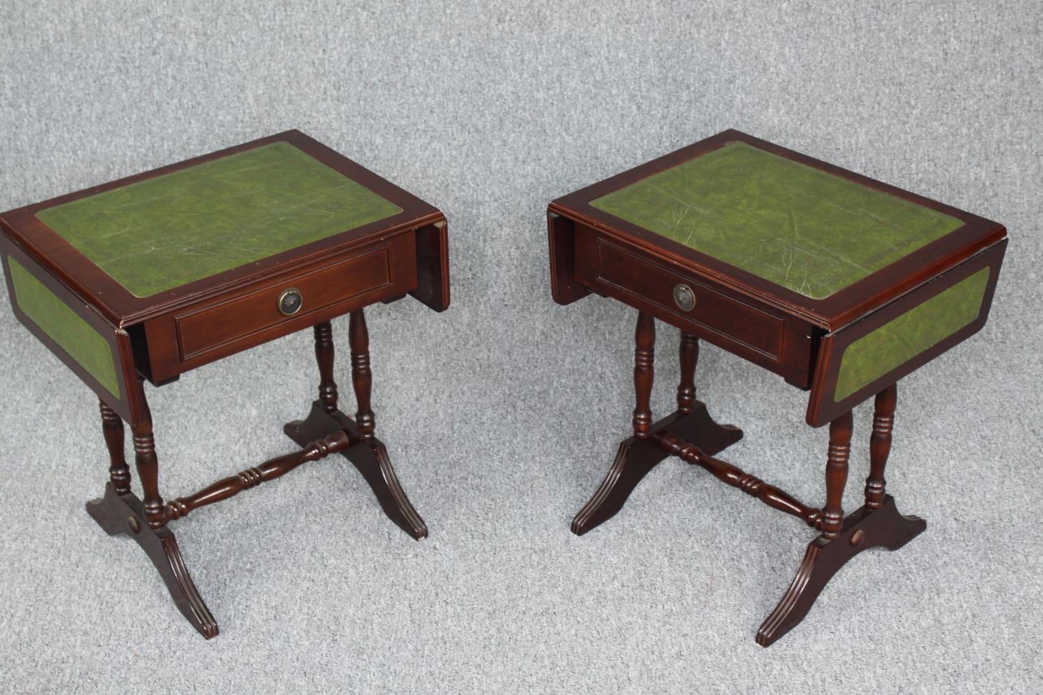 Lamp tables, a pair Georgian style mahogany. H.52 W.76 D.39. (extended) - Image 2 of 5