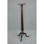 Torchere, early 20th century mahogany. H.137 Dia.29cm.