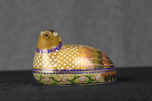 A Japanese cloisonné enamelled lidded box in the form of a quail. Twentieth century. H.11 x W.16 x