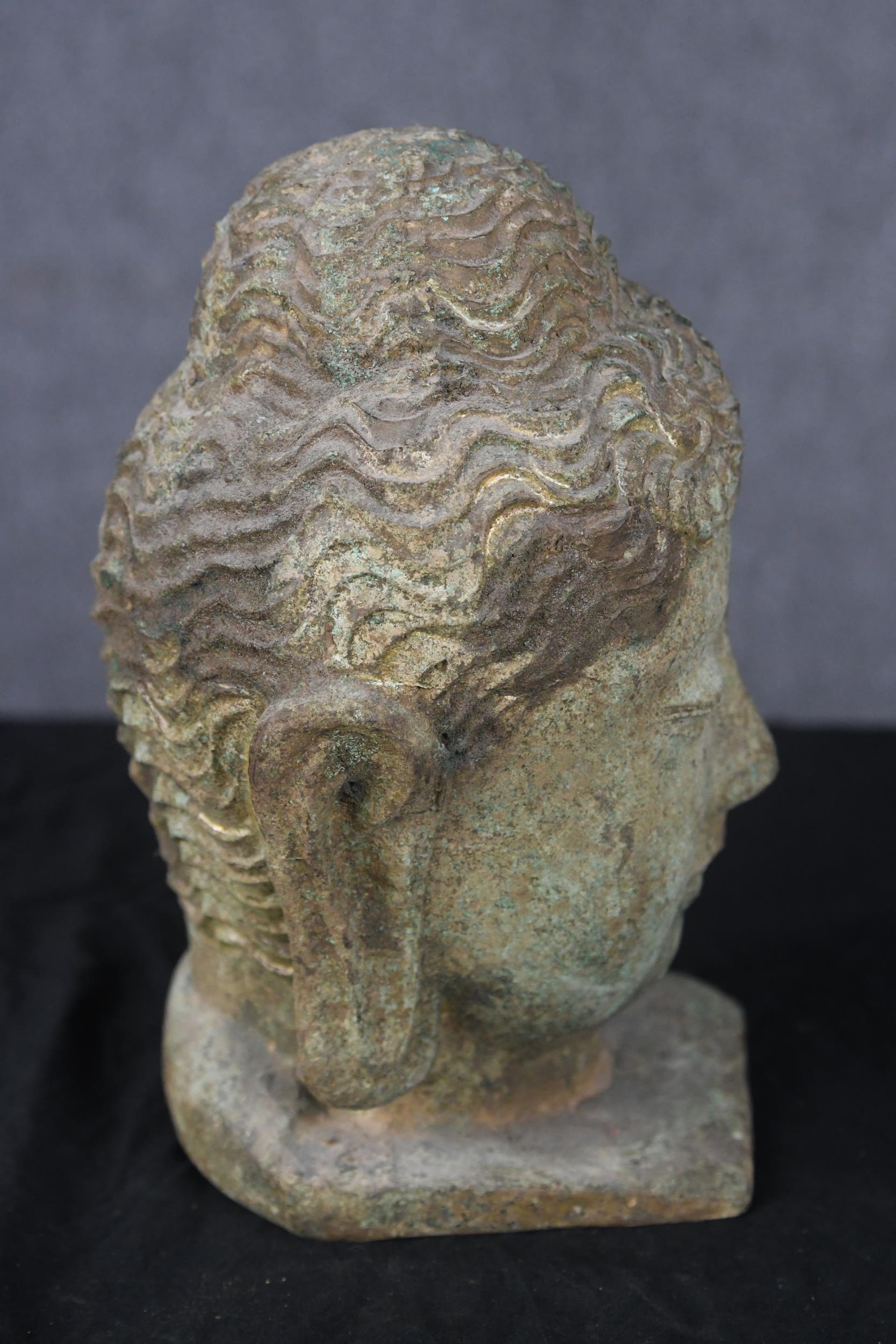 Buddha with domed Ushnisha (symbol of his Enlightenment) metal and polychromed hair. The face has - Image 2 of 3