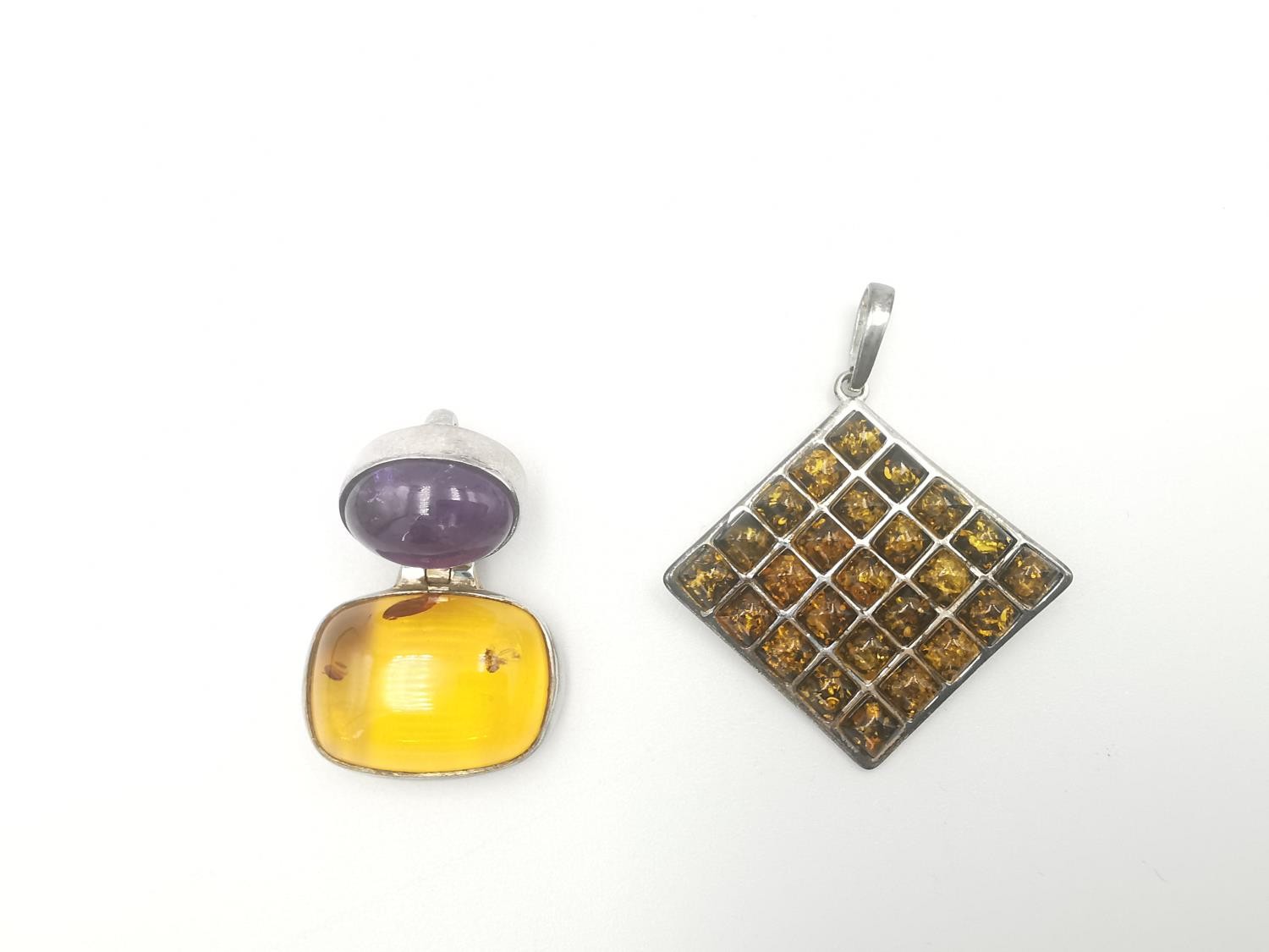 Eight silver gem set pendants, set with amber, amethyst, apatite and Jasper. Various designs and all - Image 2 of 6