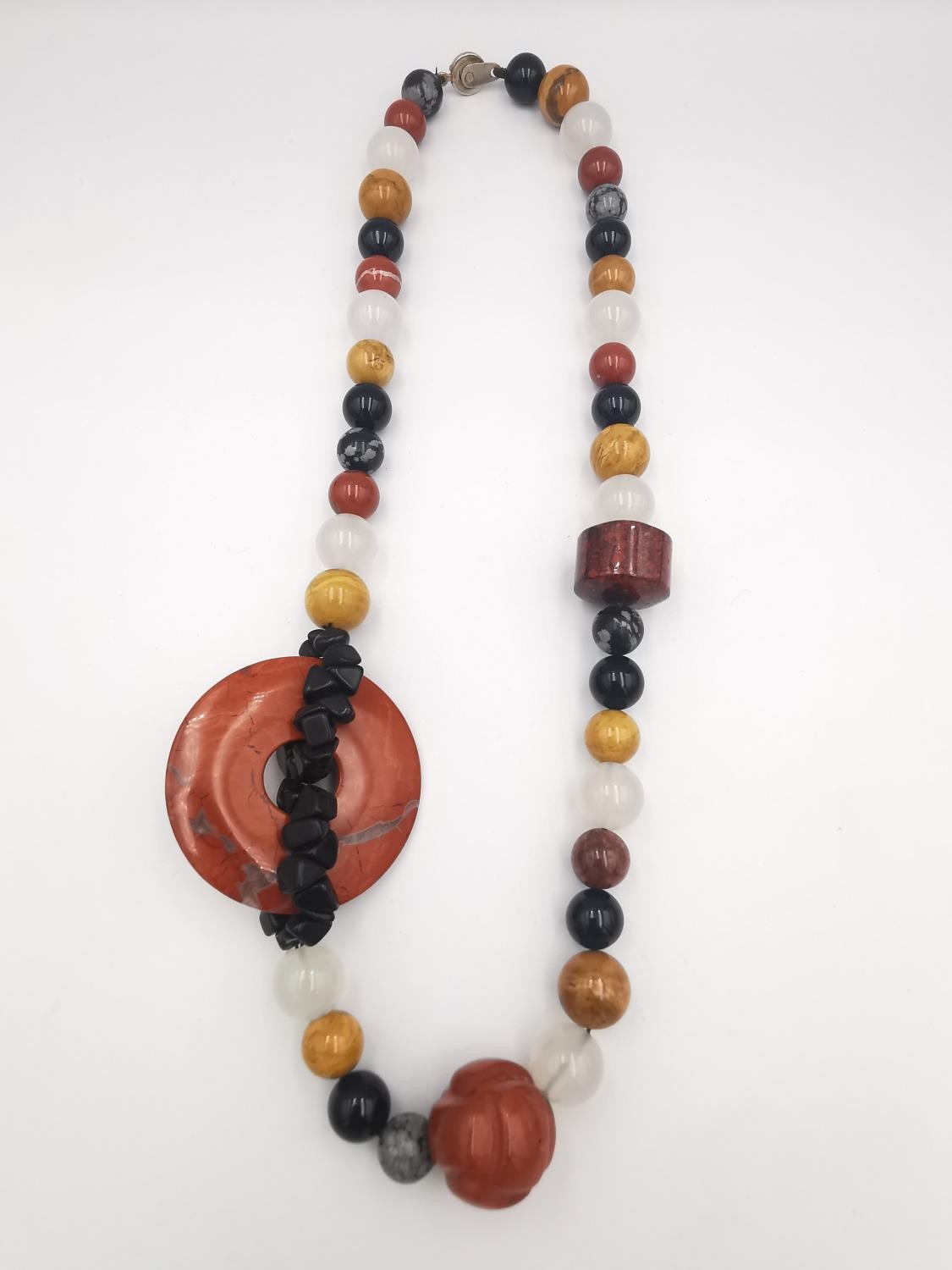 A collection of gemstone jewellery, including a garnet bead rope necklace and bangle, a green - Image 10 of 14