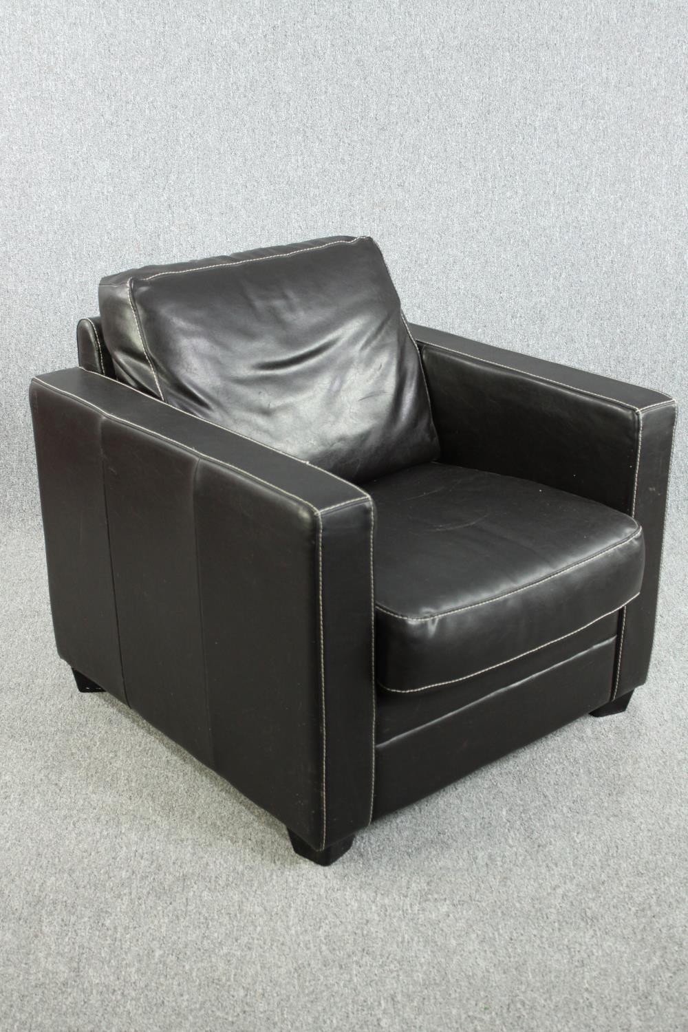 Armchair, contemporary leather upholstered. H.83 W.84 D.87cm. - Image 2 of 5
