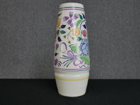 Poole pottery vase. With a hand painted Truda Carter design. Circa 1930. H.41 x W.12 cm.