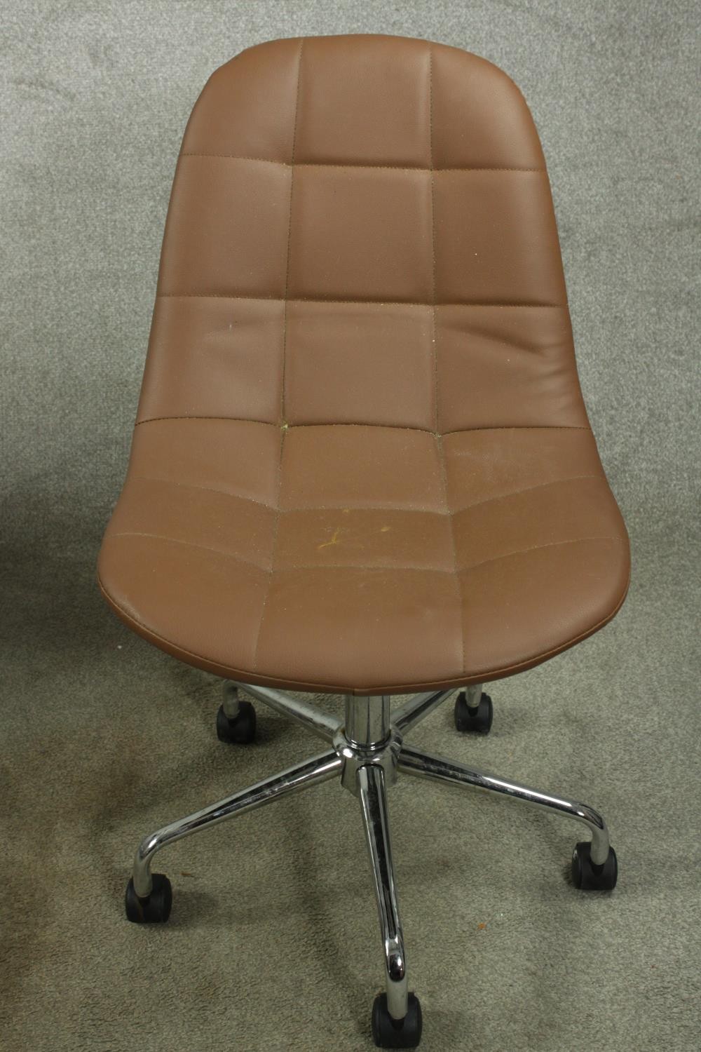 A pair of vintage style faux leather swivel chairs. - Image 2 of 4