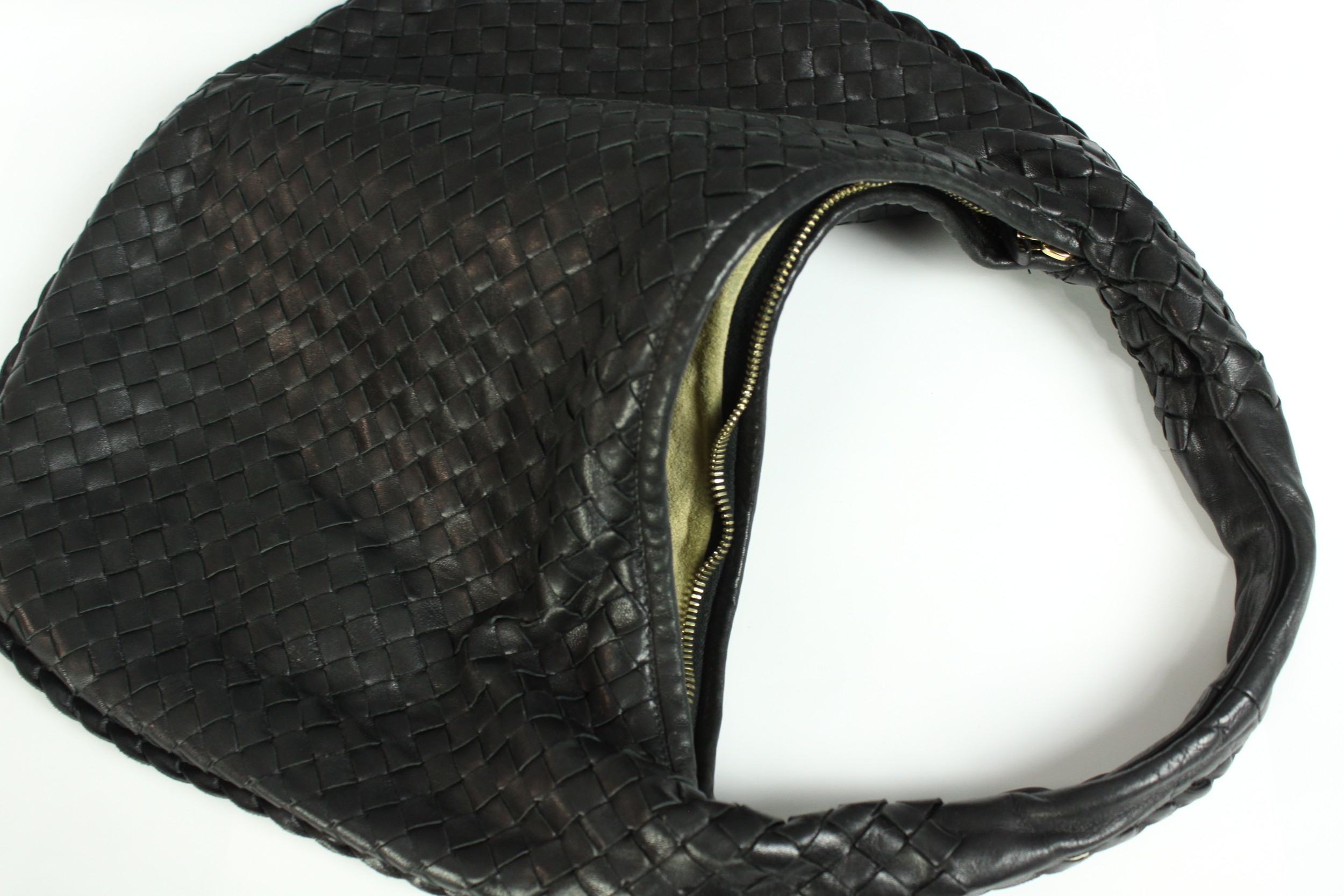 A Bottega Veneta shoulder bag. Intrecciato black leather. With a suede inlay and calf leather shell. - Image 2 of 5