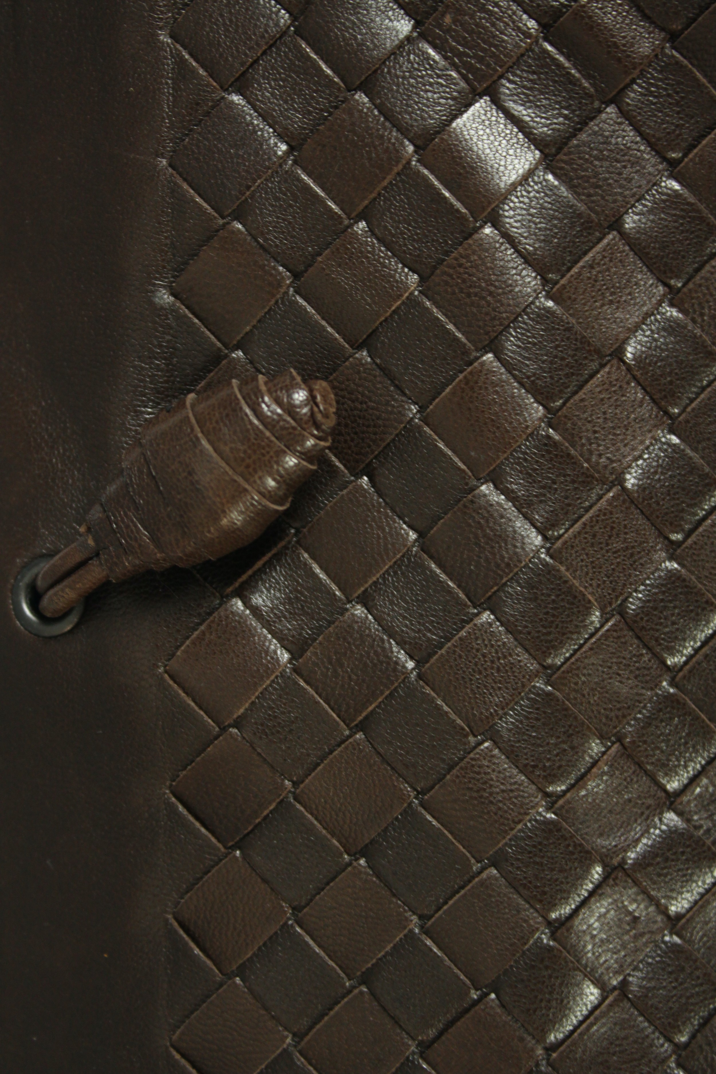 A Bottega Veneta shoulder purse. Intrecciato brown leather. With a suede inlay and calf leather - Image 2 of 6