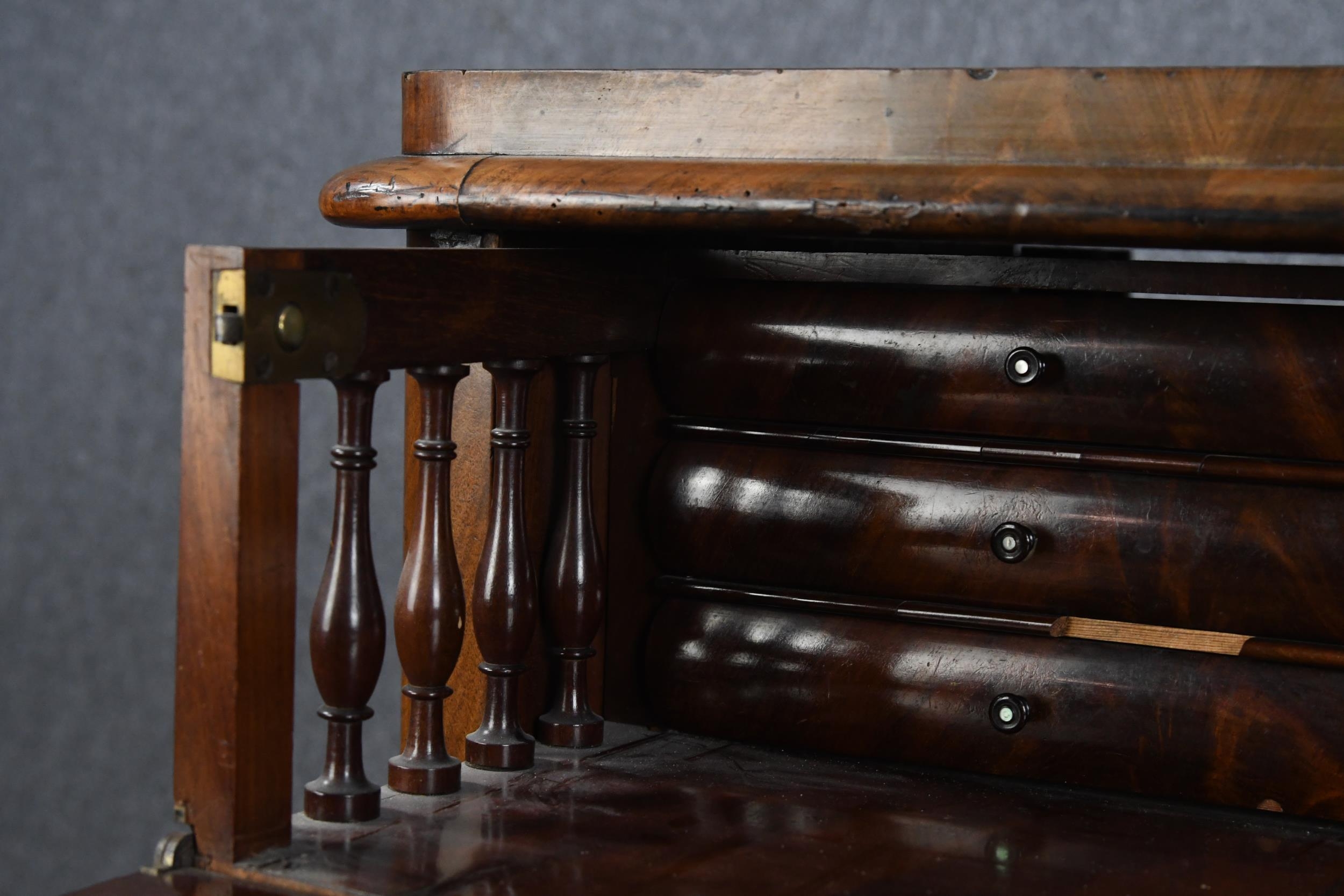 Chest of drawers, 19th century Continental flame mahogany. H.97cm W.100cm D.56cm - Image 5 of 5