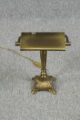 A modern 1920's banker's style brass desk lamp. H.40 cm.