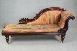 Chaise Longue, Victorian carved mahogany. H.86 W.130 D.50cm.