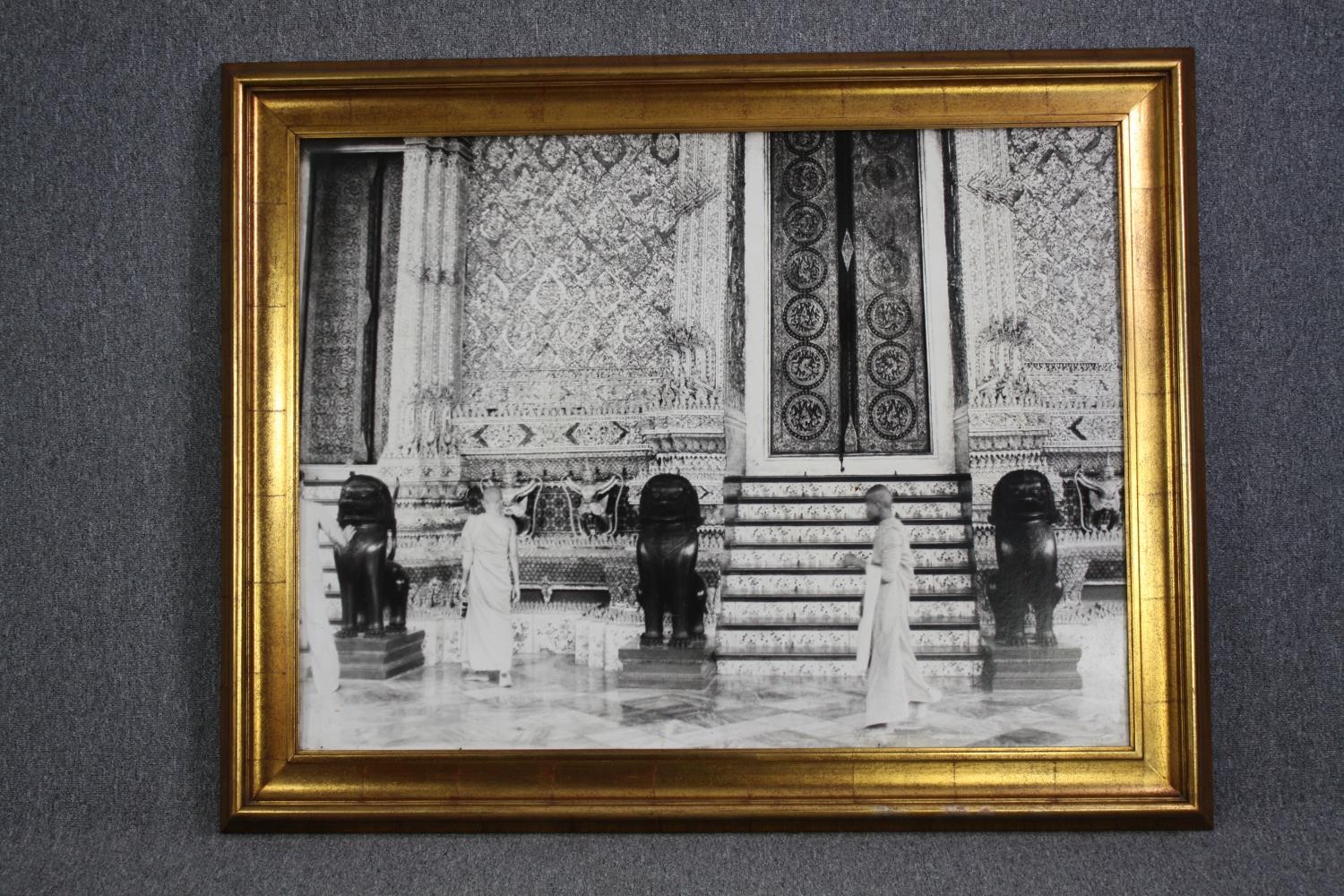 A large gilt framed photograph of monks at prayer at a temple. Modern print. H.116 W.147 cm. - Image 2 of 4