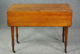 Pembroke table, 19th century satin walnut. H.76 W.107 D.101cm. ext.