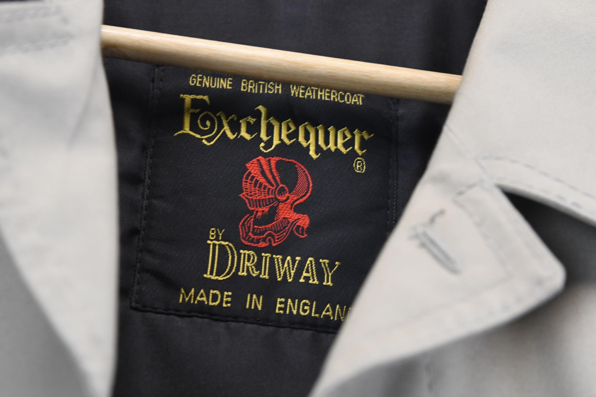 A vintage Exchequer Driway mac. - Image 3 of 4