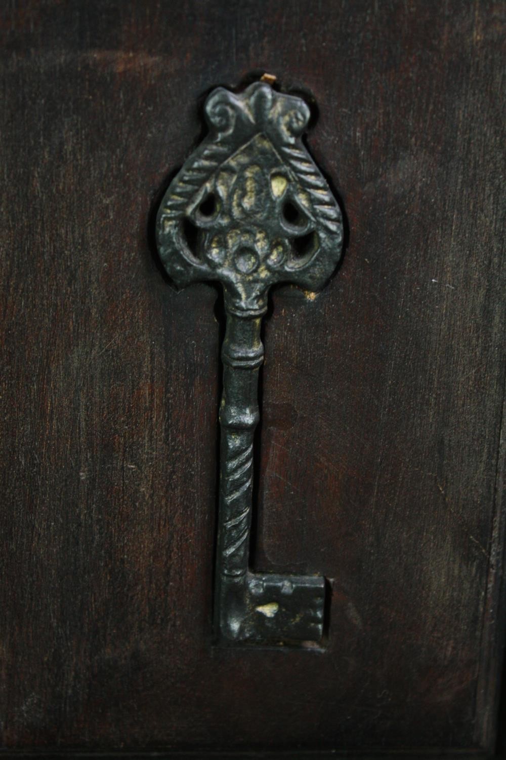 Seven framed decorative keys. H.30 W.23 cm. (largest) - Image 4 of 6