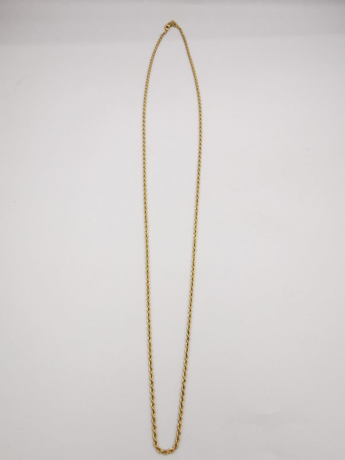 An 18ct yellow gold twist rope chain with lobster clasp. Hallmarked:18KT, Italy, 750. L.64cm - Image 2 of 5