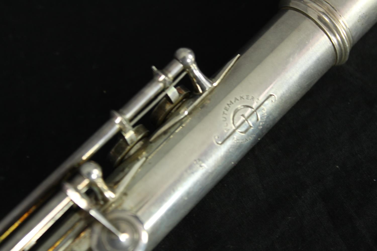 A 1960's cased bespoke made sterling silver flute by the Flute Makers Guild London, numbered 236 - Image 3 of 8