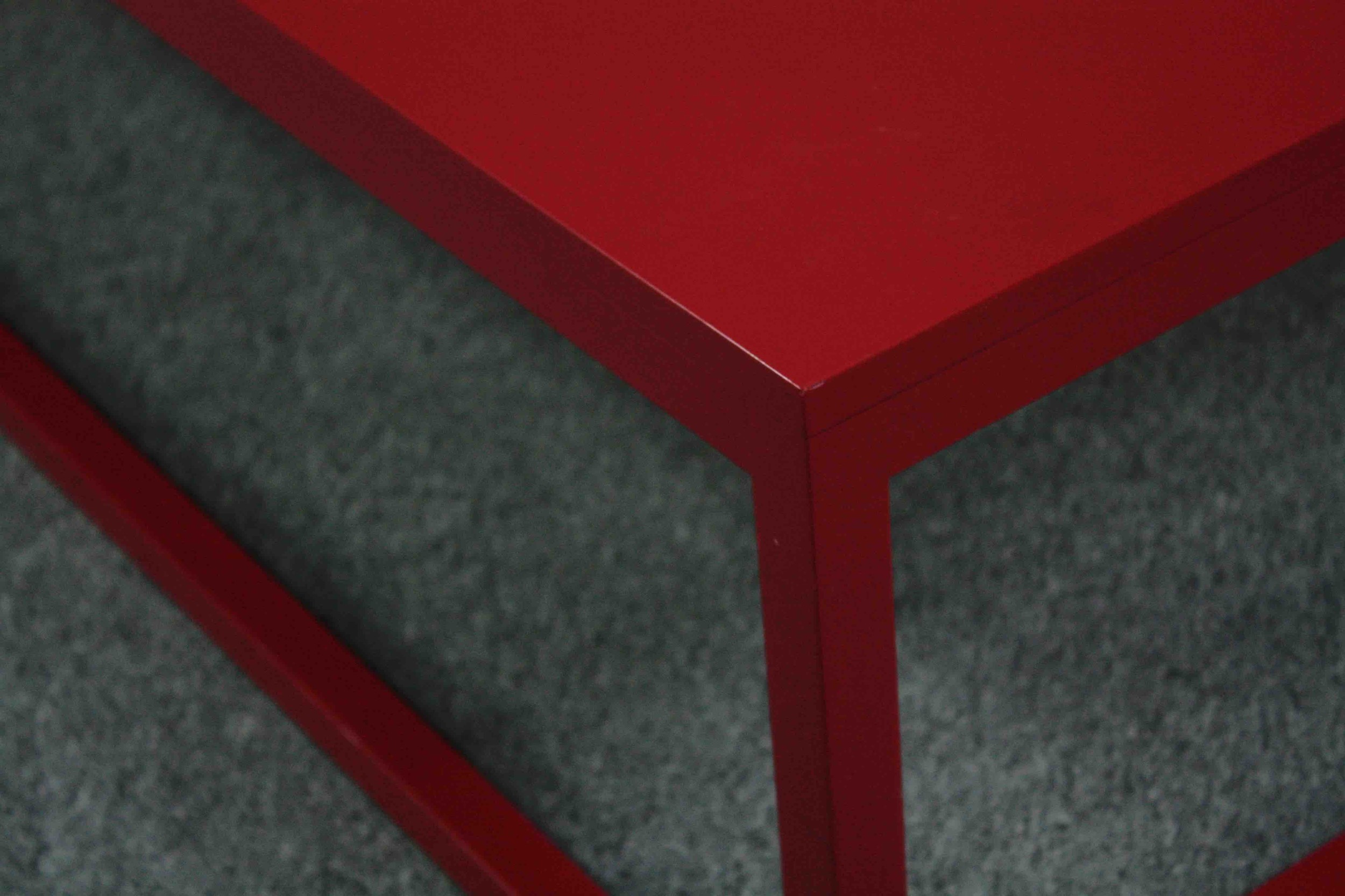 A contemporary lacquered coffee table. H.40 W.143 D.70cm. - Image 5 of 5