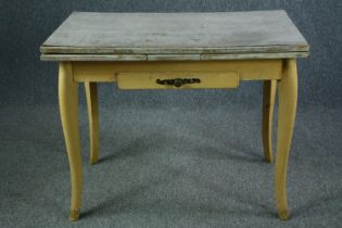 Dining table, French Provincial style vintage, distressed painted with draw leaf action. H.78 W.