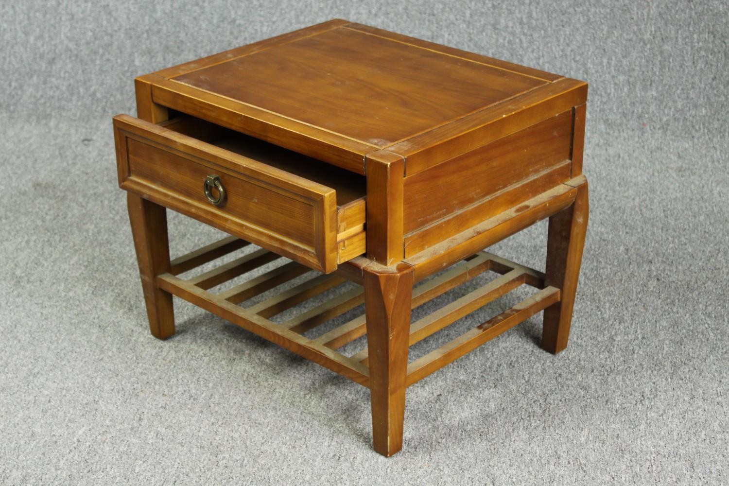 Lamp table, vintage with slatted undertier. H.47 W.59 D.48cm. - Image 3 of 4