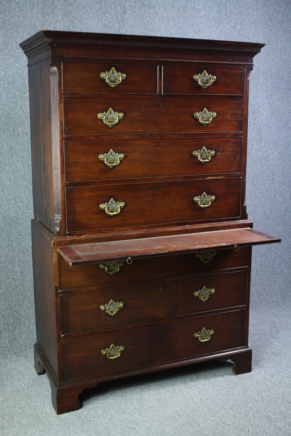 Chest on chest, Georgian mahogany fitted with brushing slide. H.188 W.115 D.55cm. - Image 5 of 8