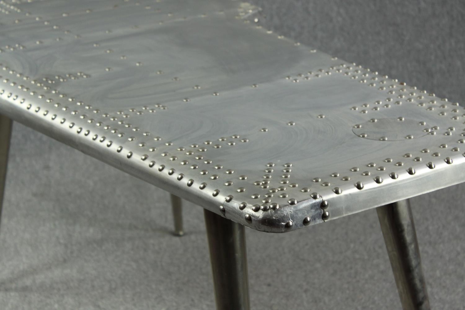 Writing desk, Aviator airplane wing style polished aluminium. H.75 W.170 D.93cm. - Image 7 of 7