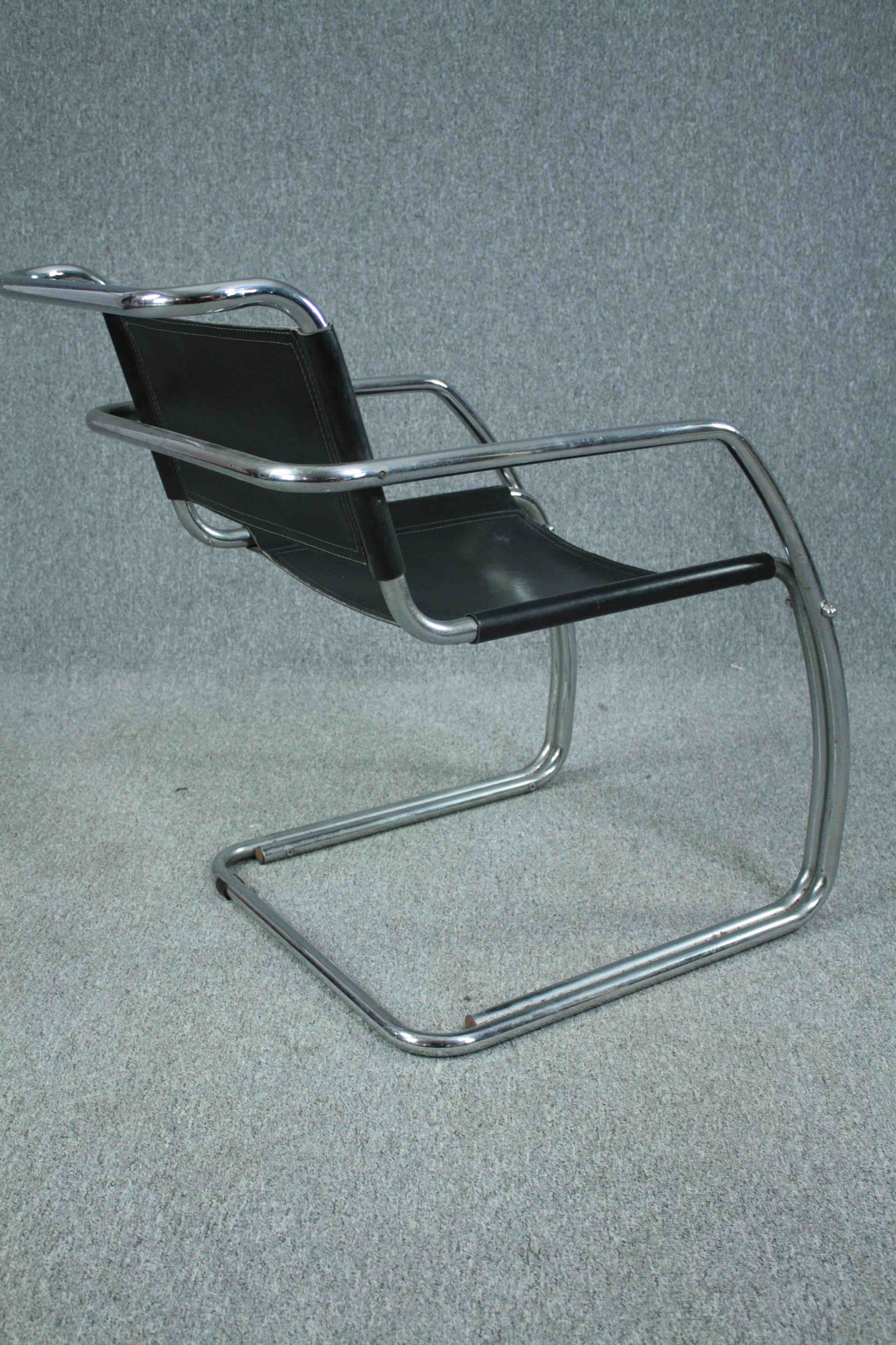 A mid century Breuer style chrome and leather cantilever armchair. - Image 3 of 4