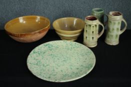 Two bowls, a platter and three mugs. Made by Habitat and others. Dia. 42cm. (largest)