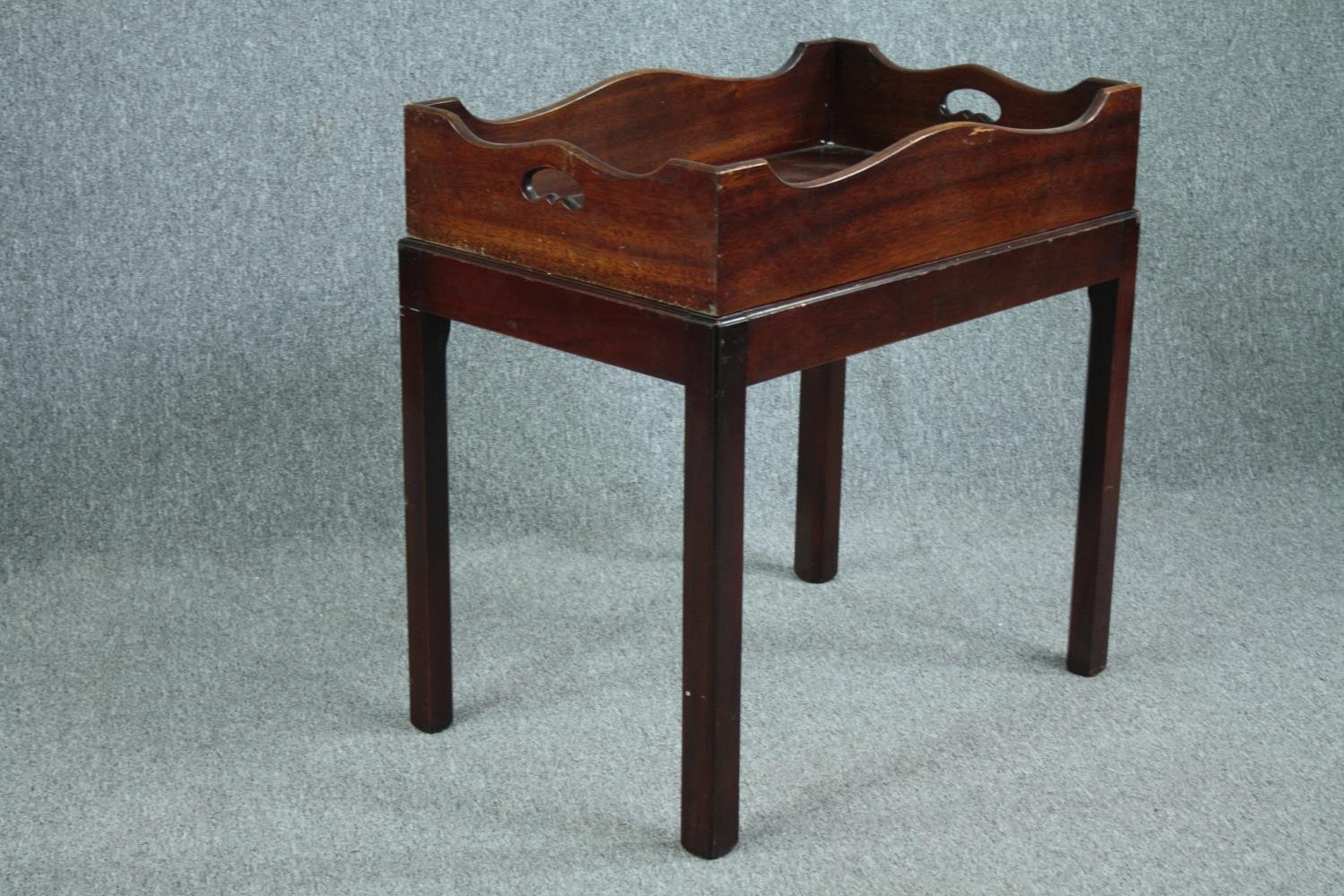 Butler's tray on stand, Georgian style mahogany. H.73 W.71 D.47cm. - Image 2 of 5