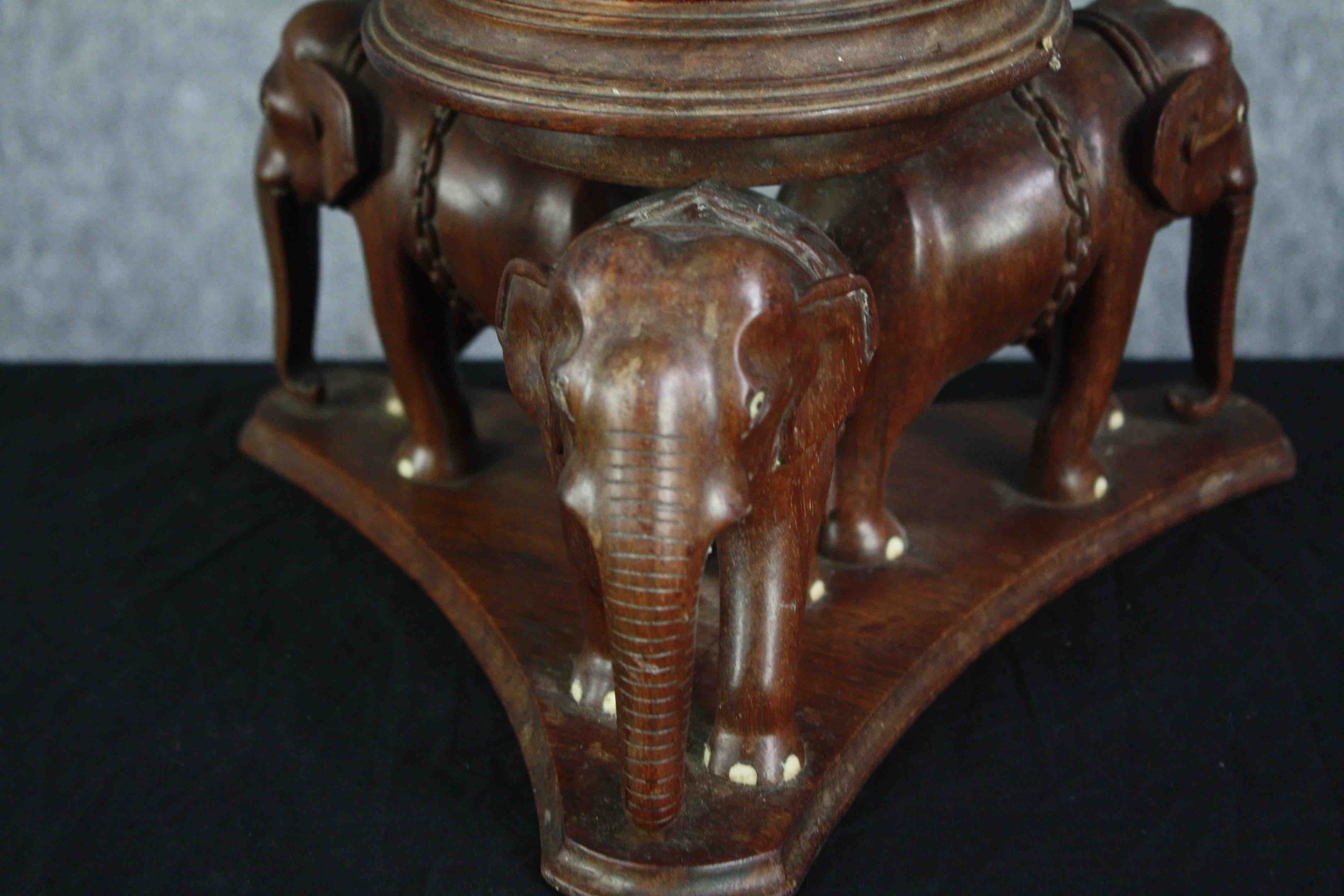 A Chinese flambe glaze bottle vase on a carved raised elephant stand. The stand is made up of - Image 3 of 6