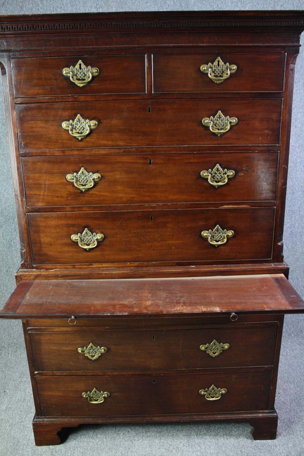 Chest on chest, Georgian mahogany fitted with brushing slide. H.188 W.115 D.55cm. - Image 7 of 8