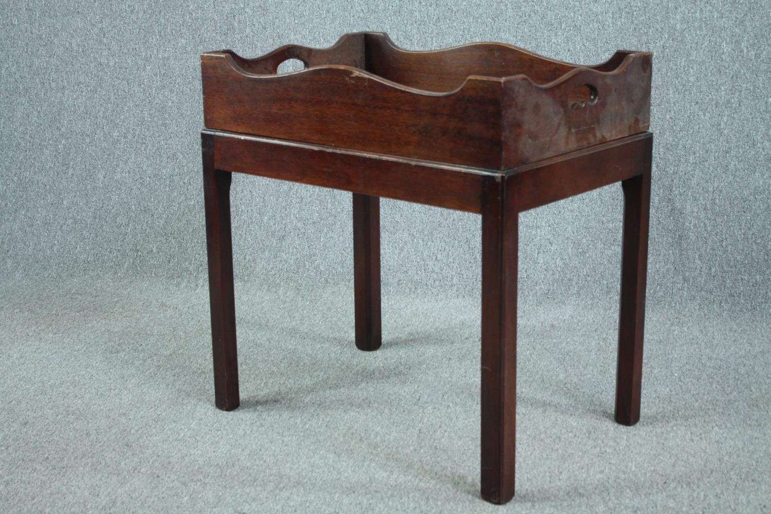 Butler's tray on stand, Georgian style mahogany. H.73 W.71 D.47cm. - Image 3 of 5