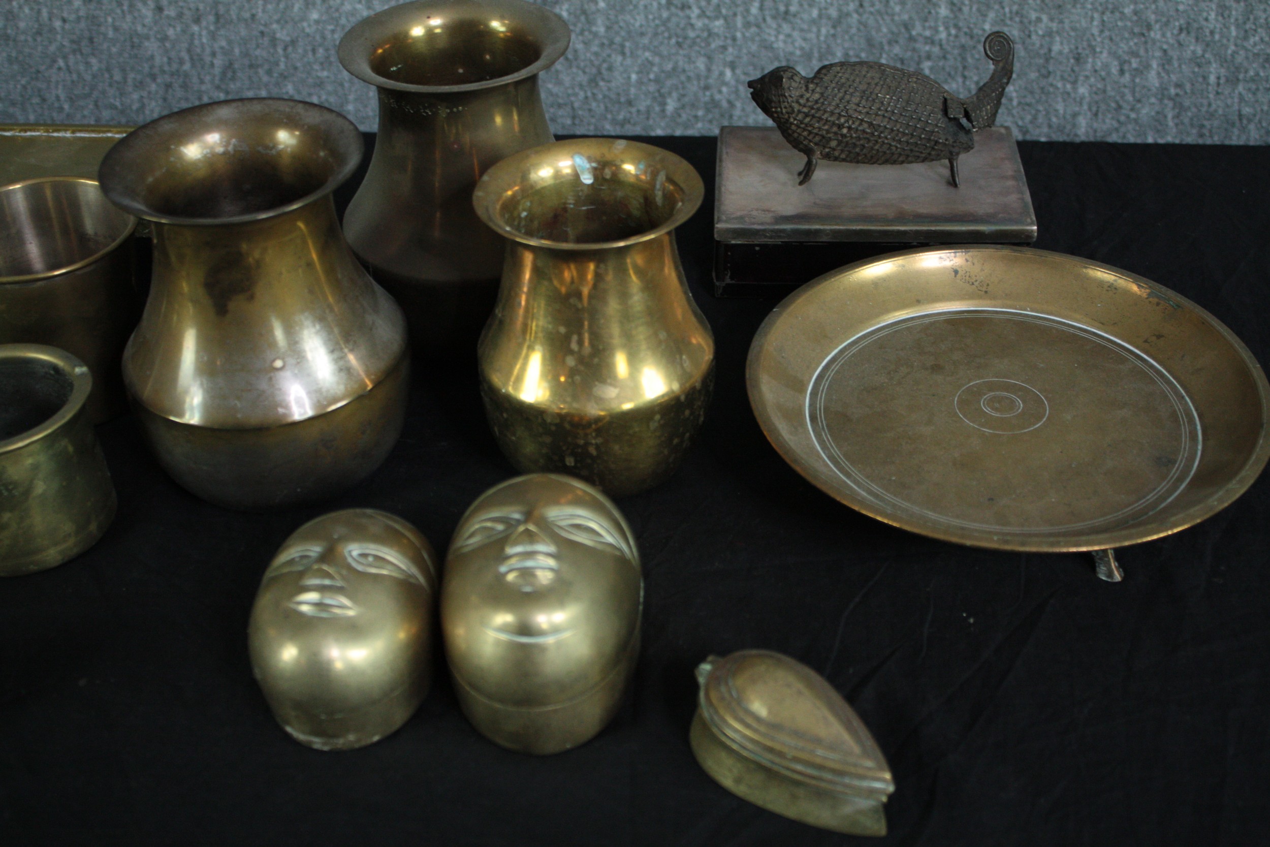 A collection of various brass items including a picture frame, trinket boxes and a wine holder. H.20 - Image 4 of 4