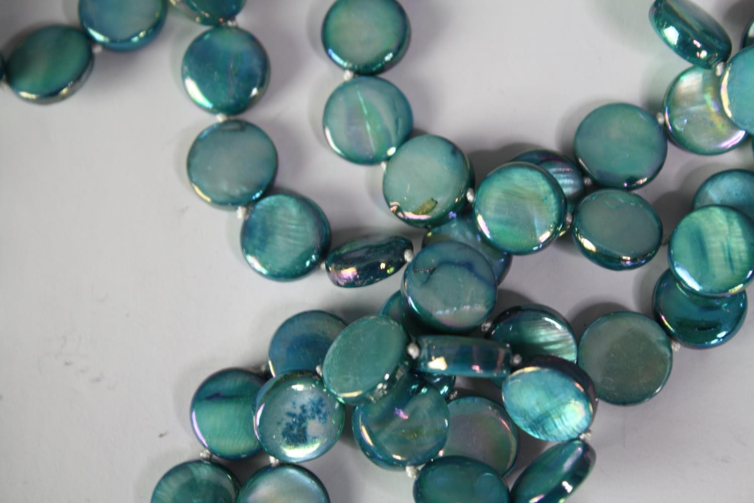 A collection of six mixed cultured pearl necklaces, including a dyed blue circular fresh water pearl - Image 3 of 7