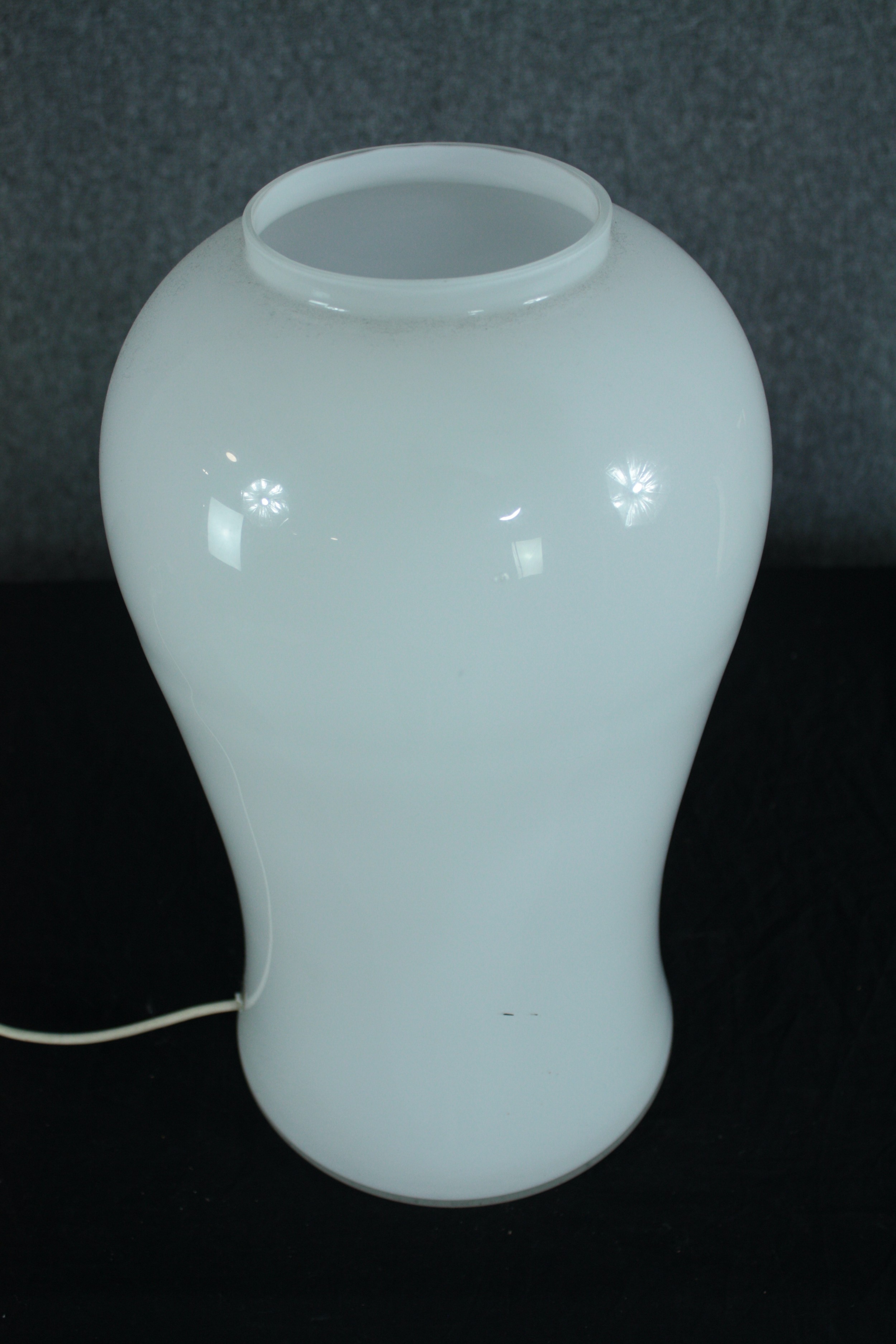 Ingo Maurer, (1932-2019), pair of Mid-century white glass lamps in the shape of a vase. Makers label - Image 3 of 5