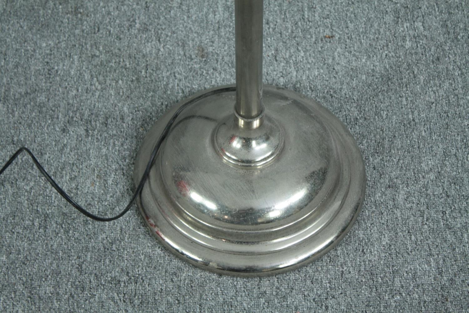Floor standing lamp, chrome Art Deco style with a plate glass shelf at the centre. H.157 Dia.42 cm. - Image 4 of 5