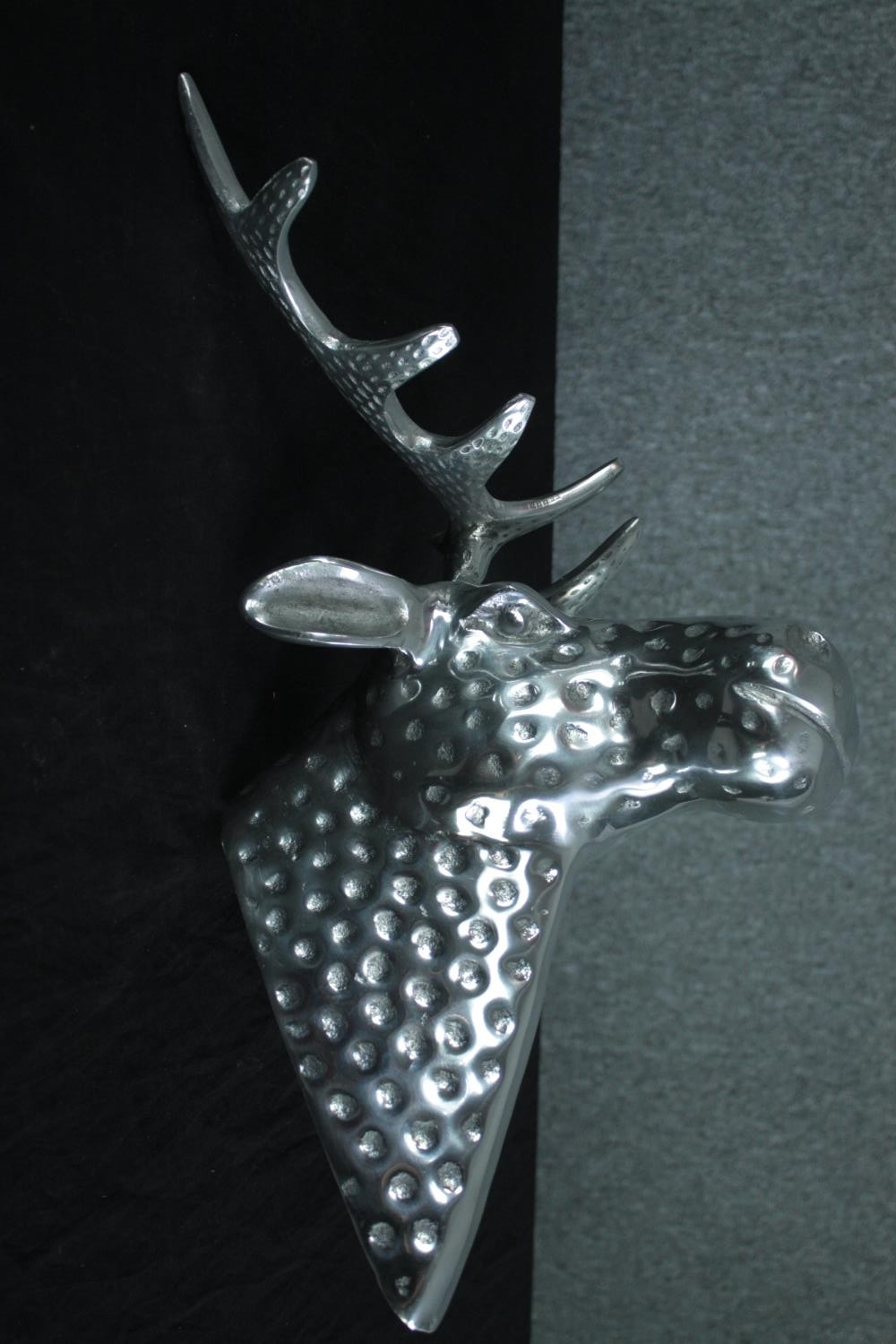 A wall mounted metal moose head and antlers. Chromed. H.39 W.50 cm. - Image 2 of 4