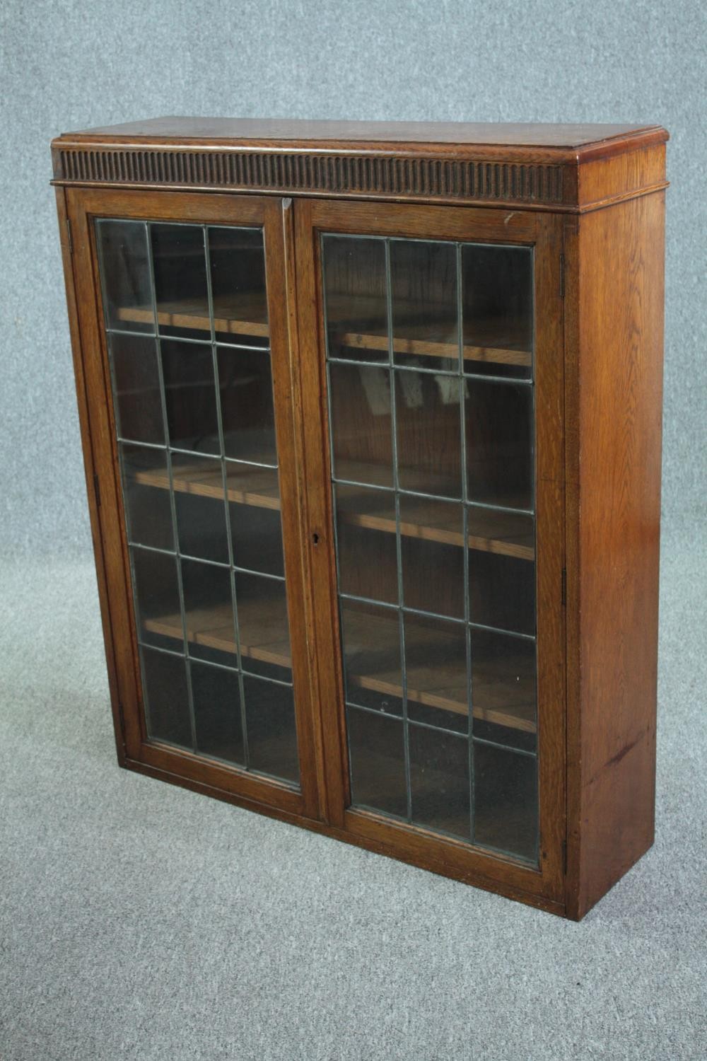 Bookcase, mid century oak with leaded glass doors. H.110 W.90 D.27cm. - Image 3 of 5