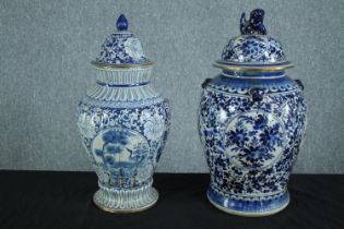 A pair of lidded Chinese pots. Signed with the maker's seal on the base. Probably early twentieth