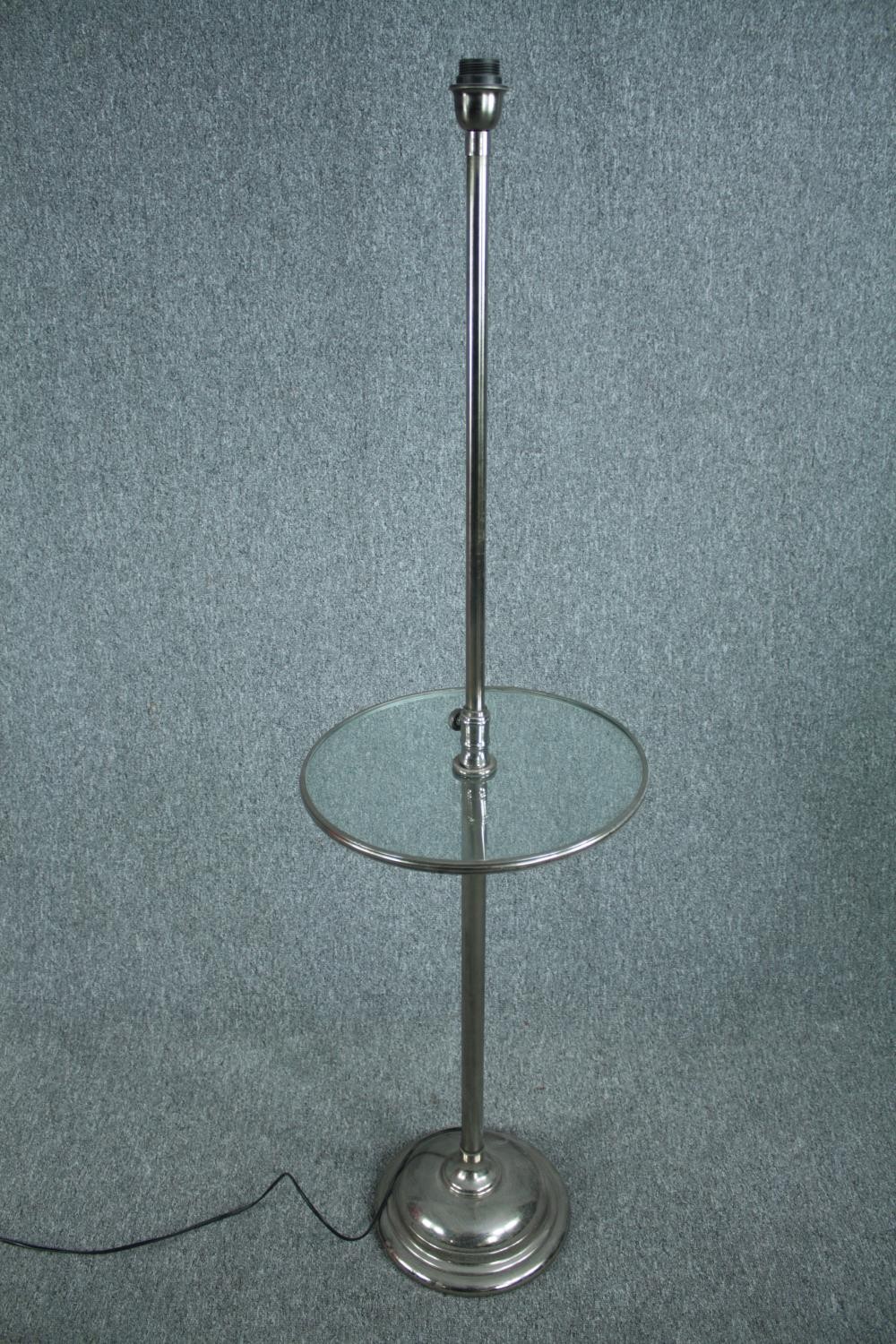 Floor standing lamp, chrome Art Deco style with a plate glass shelf at the centre. H.157 Dia.42 cm. - Image 2 of 5