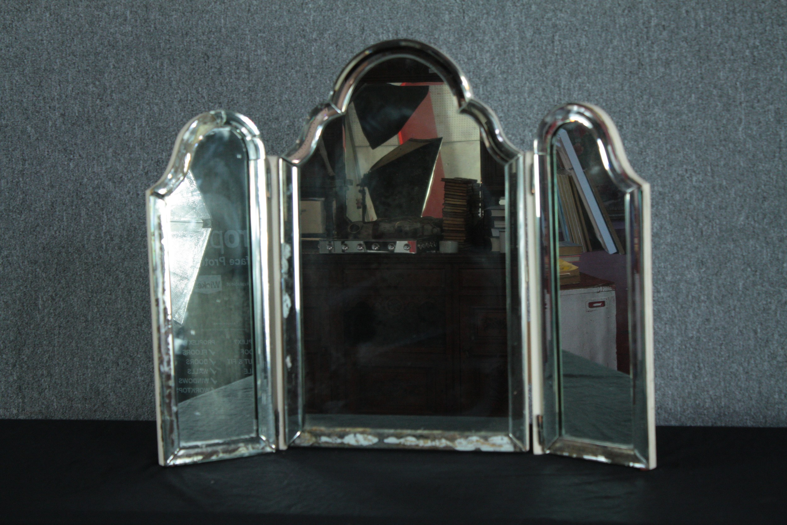 A vintage Venetian style triptych dressing mirror. H.67 W.85cm. - Image 2 of 6