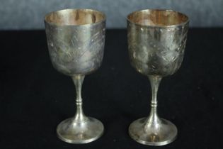 A boxed pair of silver plated goblets. H.7 W.17 D.17 cm.