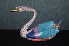 Herend Hungary. Porcelain. Rust Fishnet Swan. Finished in gilt. H.11 cm.