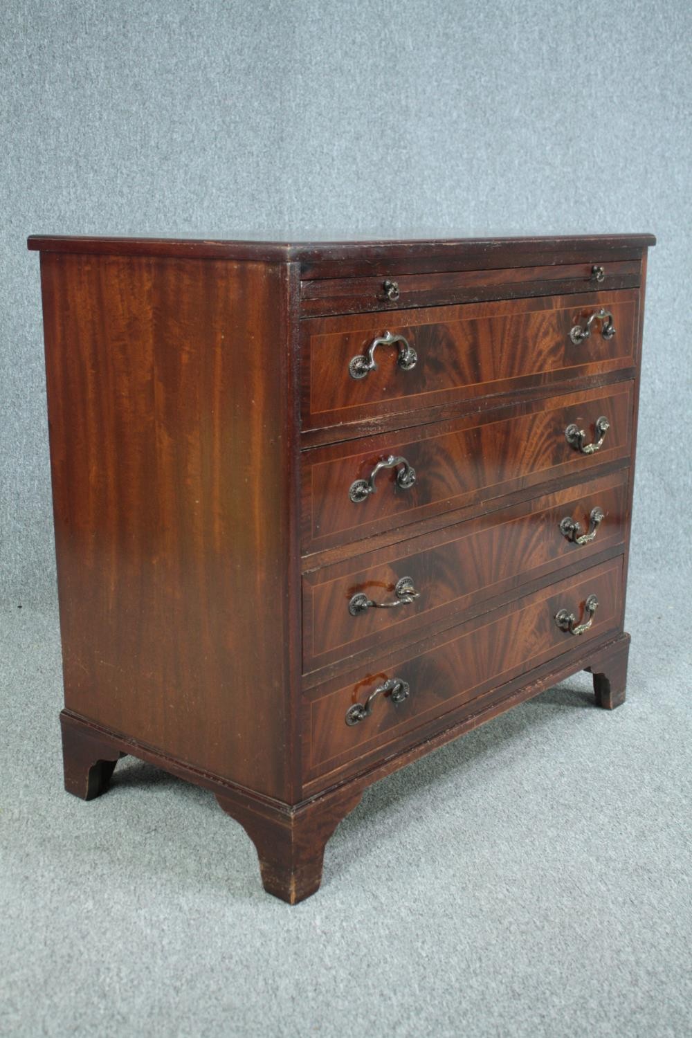 Chest of drawers, Georgian style mahogany. H.80 W.85 D.48cm. - Image 2 of 6