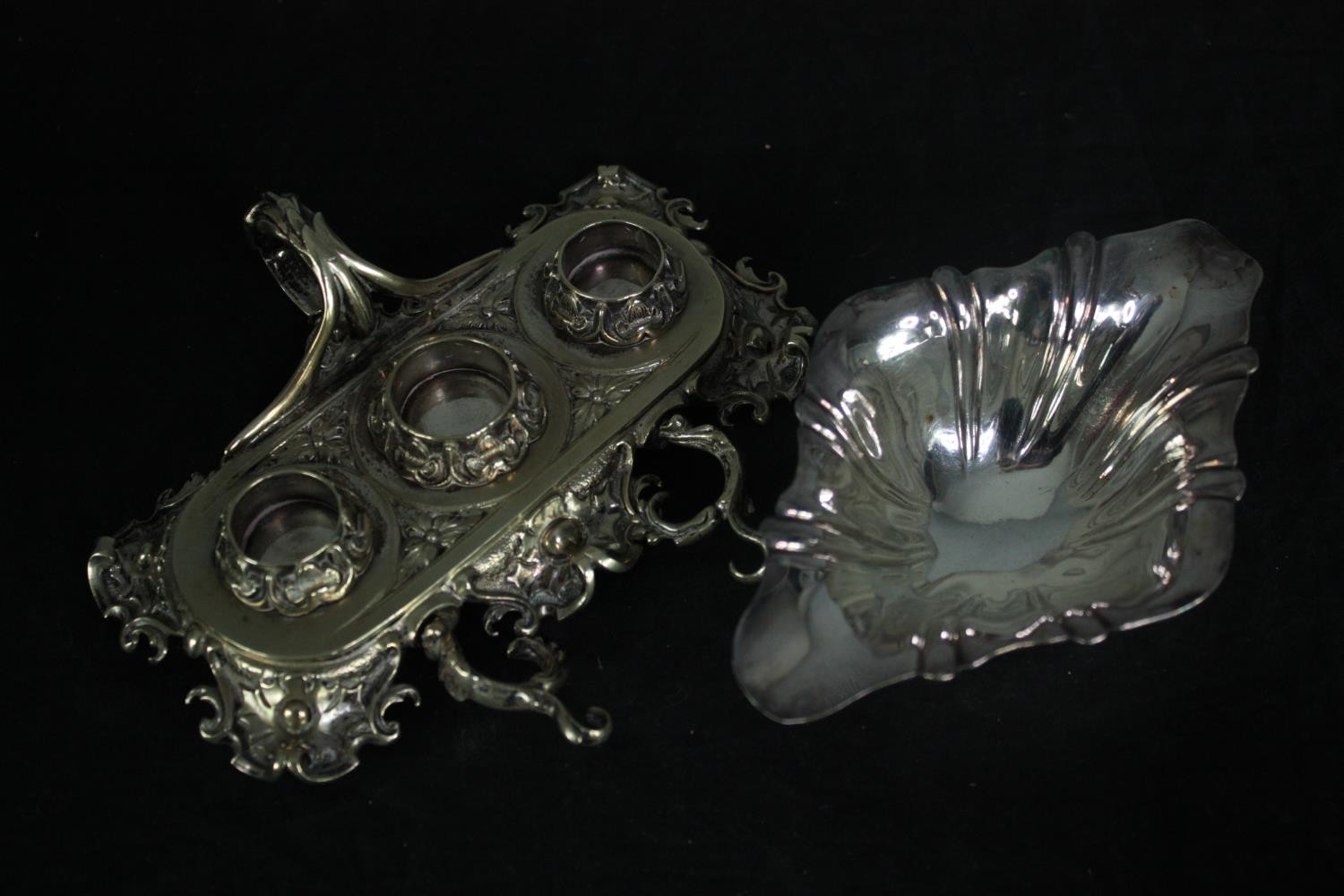 A miscellaneous collection of silver plated items. H.10 W.29cm. (largest) - Image 5 of 9