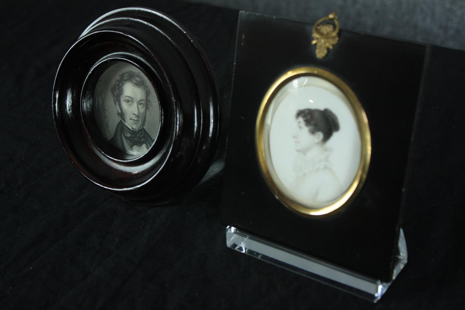 Two miniature printed portraits in ebonised frames. The gilt frame with a glass stand. H.14cm. ( - Image 4 of 5