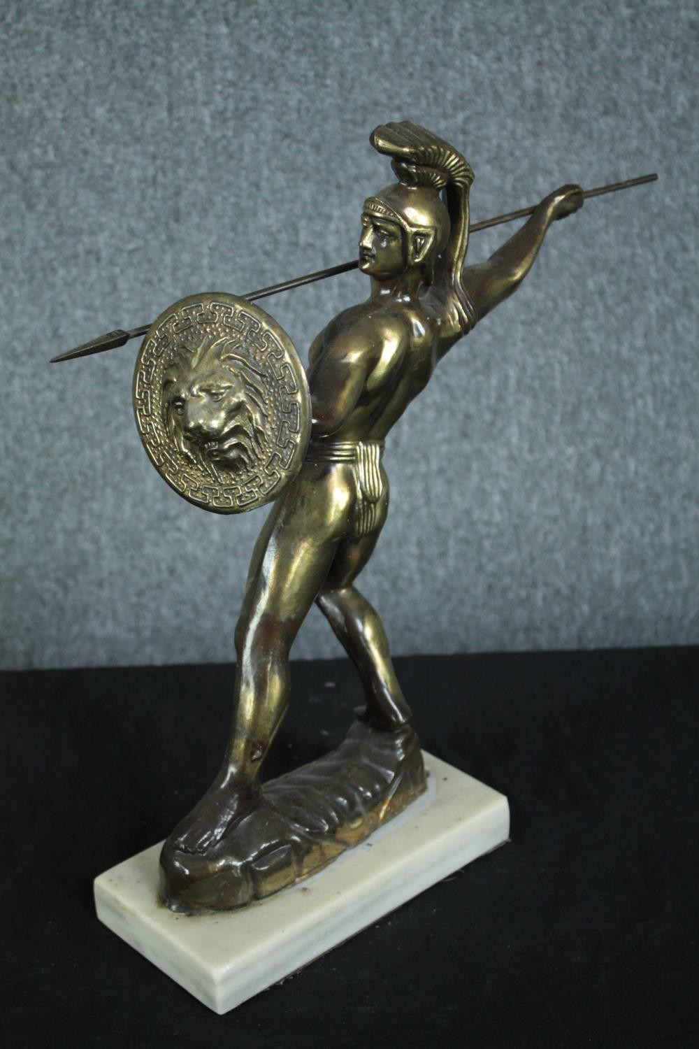 A spelter Spartan or Greek warrior finished in gilt. H.36 cm. - Image 3 of 6