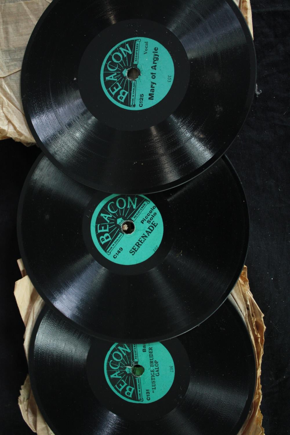 A children's or nursery gramophone record player with a collection of nursery rhyme records. 78 rpm. - Image 12 of 15